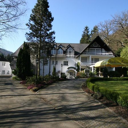 Park Hotel Am Schloss Ettringen  Ngoại thất bức ảnh