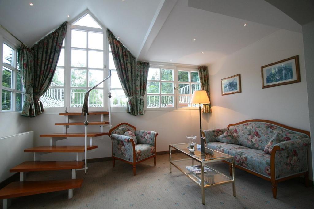 Park Hotel Am Schloss Ettringen  Phòng bức ảnh